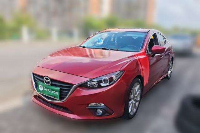 Używany Mazda 3 Axela 2014 Hatchback 2.0L Automatic Sport Model