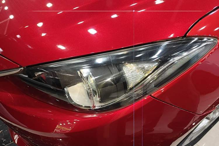Used Mazda 3 Axela 2014 Sedan 1.5L Automatic Luxury Model Left Front Headlight