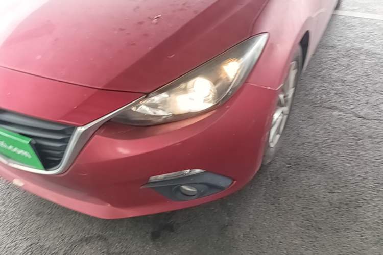 Used Mazda 3 Axela 2014 Sedan 1.5L Automatic Luxury Model Left Front Headlight