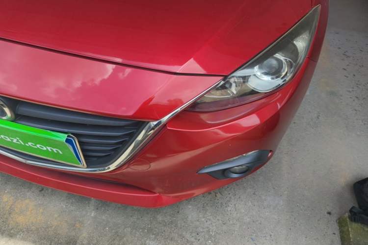 Used Mazda 3 Axela 2014 Sedan 2.0L Automatic Sport Model Left Front Headlight