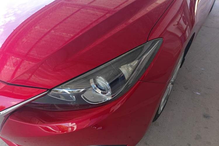 Used Mazda 3 Axela 2014 Sedan 2.0L Automatic Sport Model Left Front Headlight