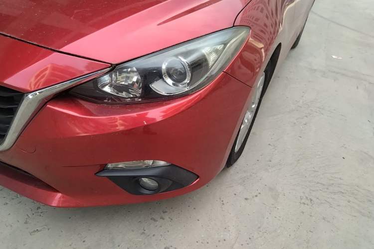 Used Mazda 3 Axela 2014 Sedan 1.5L Automatic Luxury Model Left Front Headlight
