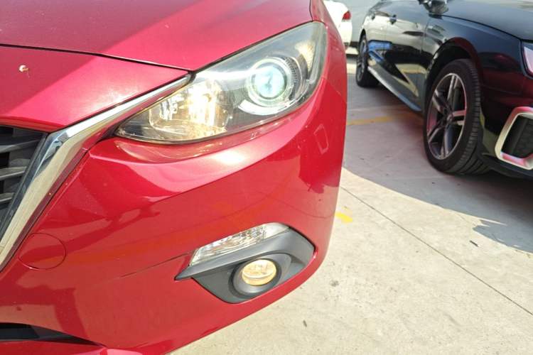 Used Mazda 3 Axela 2014 Sedan 1.5L Automatic Luxury Model Left Front Headlight