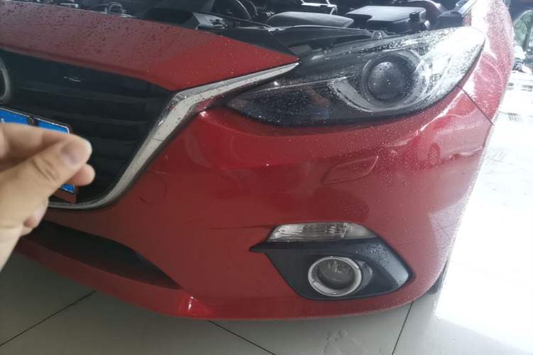 Used Mazda 3 Axela 2014 Hatchback 2.0L Automatic Flagship Model Left Front Headlight