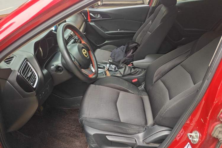 Used Mazda 3 Axela 2014 Sedan 1.5L Automatic Luxury Model Left Front Seat