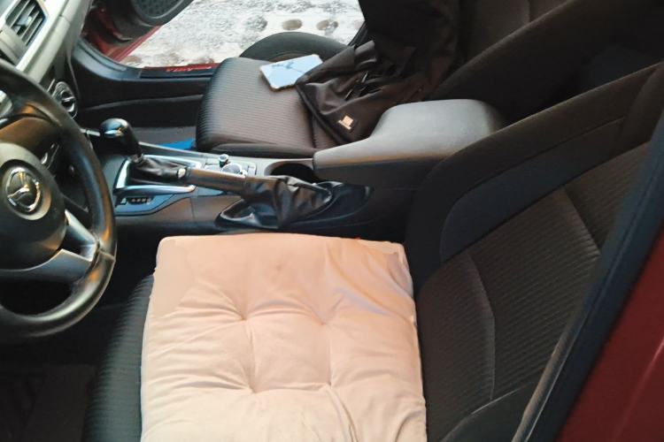 Used Mazda 3 Axela 2014 Sedan 1.5L Automatic Comfort Model Left Front Seat