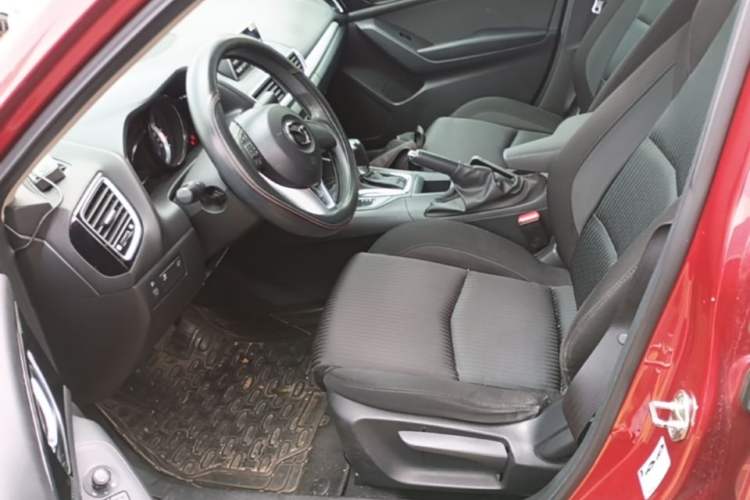 Used Mazda 3 Axela 2014 Sedan 1.5L Automatic Comfort Model Left Front Seat