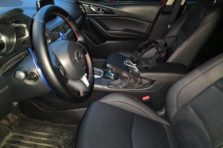 Used Mazda 3 Axela 2014 Hatchback 2.0L Automatic Flagship Model Left Front Seat