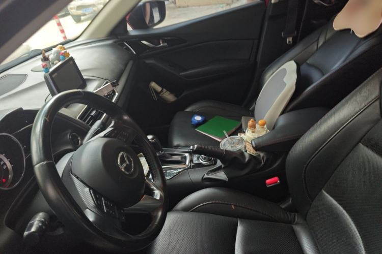 Used Mazda 3 Axela 2014 Hatchback 2.0L Automatic Sport Model Left Front Seat