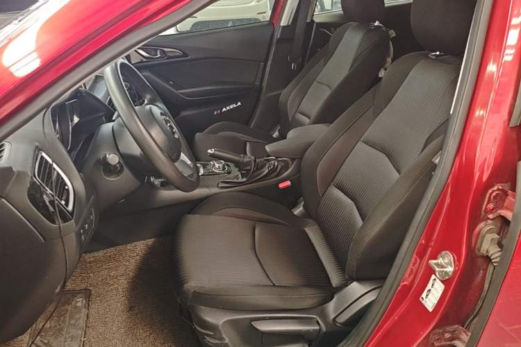 Used Mazda 3 Axela 2014 Sedan 1.5L Automatic Luxury Model Left Front Seat