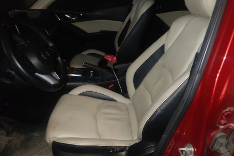 Used Mazda 3 Axela 2014 Sedan 2.0L Automatic Sport Model Left Front Seat