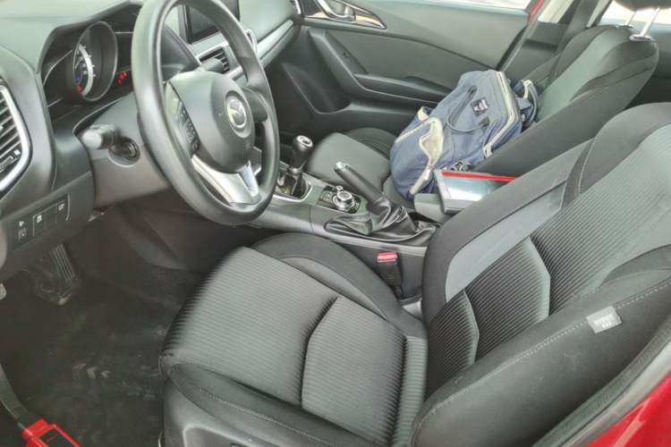 Used Mazda 3 Axela 2014 Sedan 1.5L Manual Comfort Model Left Front Seat
