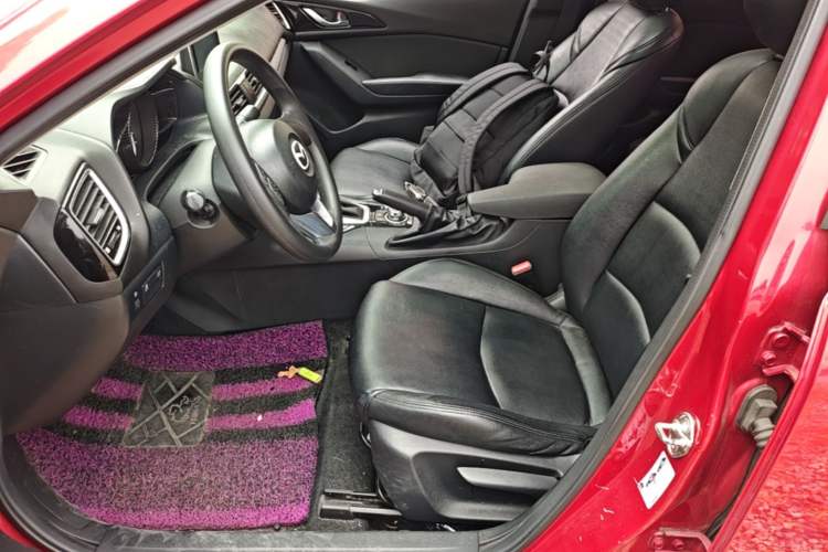 Used Mazda 3 Axela 2014 Sedan 1.5L Automatic Luxury Model Left Front Seat