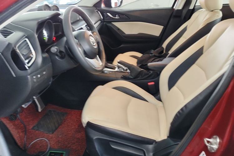 Used Mazda 3 Axela 2014 Sedan 2.0L Automatic Sport Model Left Front Seat