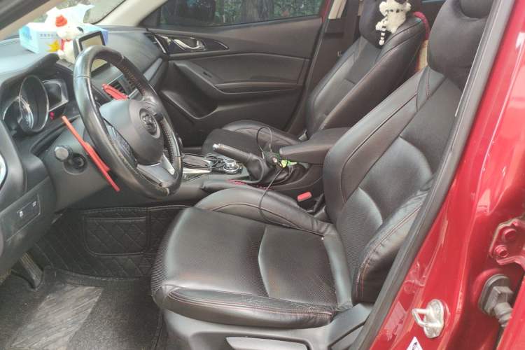 Used Mazda 3 Axela 2014 Hatchback 2.0L Automatic Flagship Model Left Front Seat