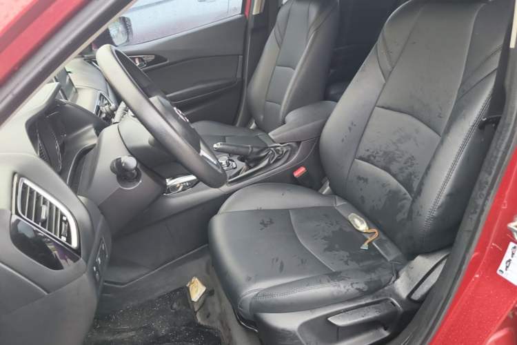 Used Mazda 3 Axela 2014 Hatchback 1.5L Automatic Luxury Model Left Front Seat