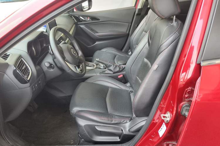 Used Mazda 3 Axela 2014 Sedan 2.0L Automatic Sport Model Left Front Seat