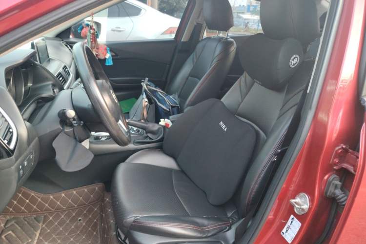 Used Mazda 3 Axela 2014 Sedan 1.5L Automatic Luxury Model Left Front Seat