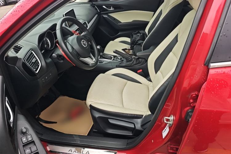Used Mazda 3 Axela 2014 Sedan 2.0L Automatic Sport Model Left Front Seat