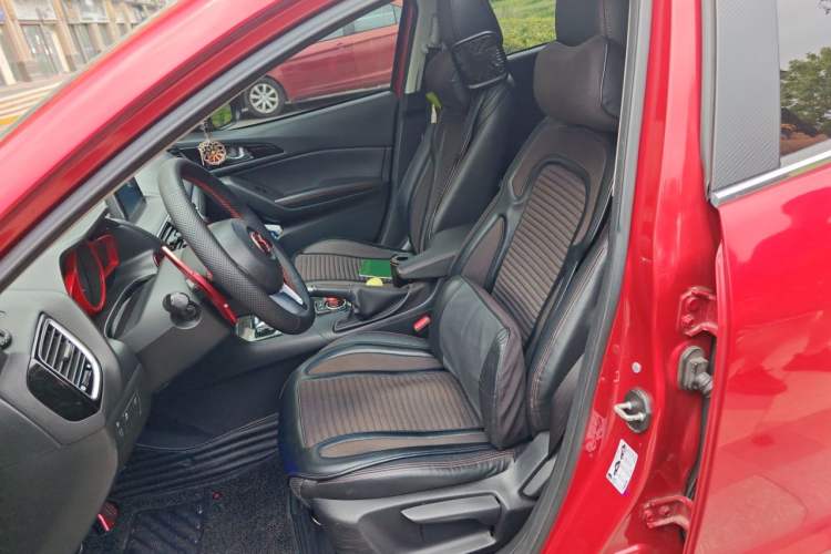 Used Mazda 3 Axela 2014 Hatchback 2.0L Automatic Sport Model Left Front Seat