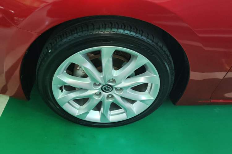 Used Mazda 3 Axela 2014 Hatchback 2.0L Automatic Sport Model Left Front Wheel Hub