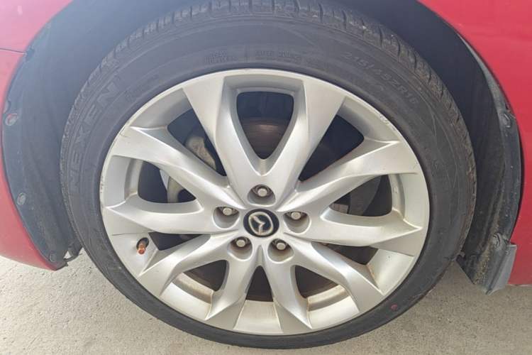 Used Mazda 3 Axela 2014 Sedan 2.0L Automatic Sport Model Left Front Wheel Hub