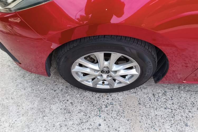 Used Mazda 3 Axela 2014 Sedan 1.5L Automatic Luxury Model Left Front Wheel Hub