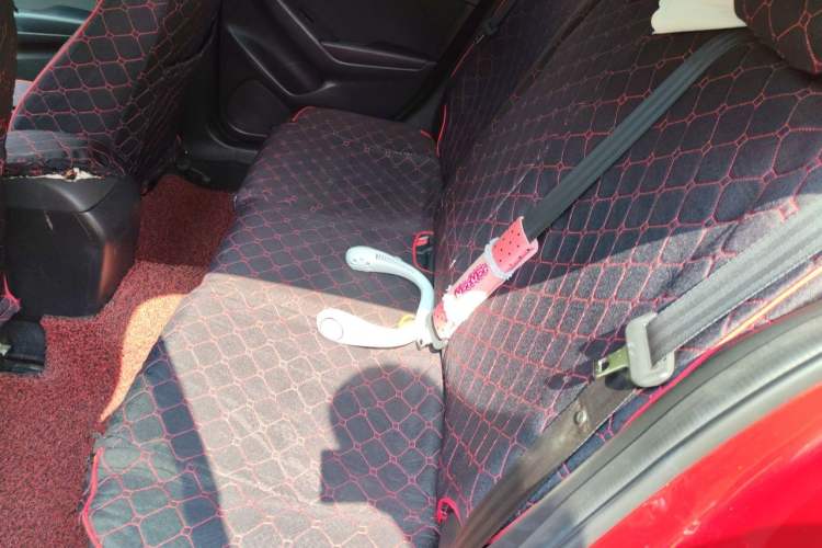 Used Mazda 3 Axela 2014 Sedan 1.5L Automatic Comfort Model Left Rear Seat