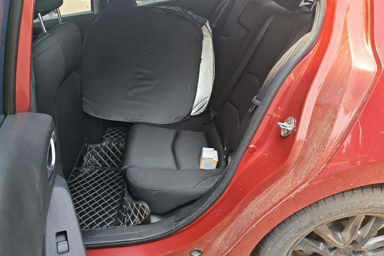 Used Mazda 3 Axela 2014 Sedan 1.5L Manual Comfort Model Left Rear Seat