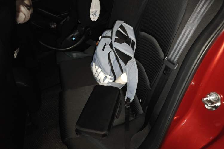 Used Mazda 3 Axela 2014 Sedan 1.5L Automatic Comfort Model Left Rear Seat