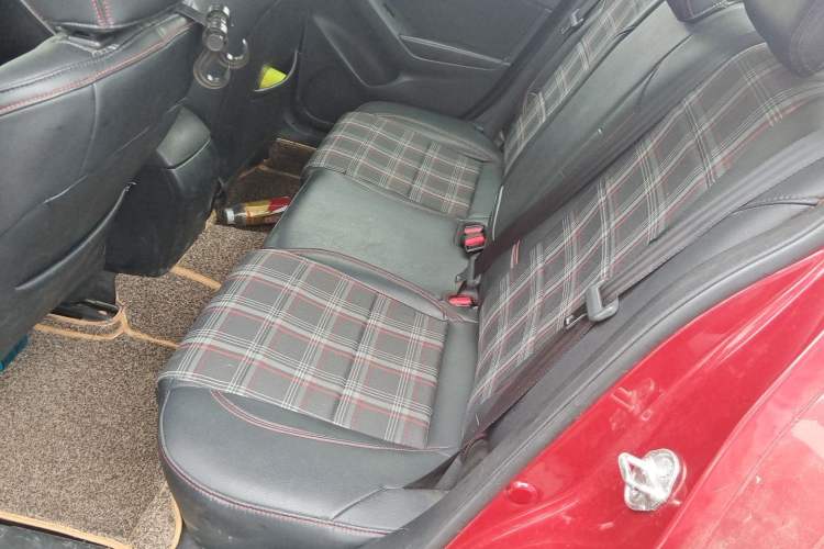 Used Mazda 3 Axela 2014 Sedan 1.5L Manual Comfort Model Left Rear Seat