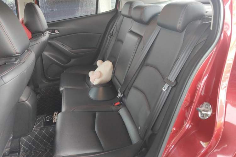 Used Mazda 3 Axela 2014 Sedan 2.0L Automatic Sport Model Left Rear Seat