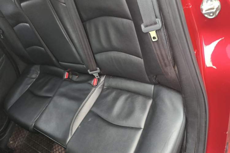 Used Mazda 3 Axela 2014 Sedan 1.5L Automatic Comfort Model Left Rear Seat