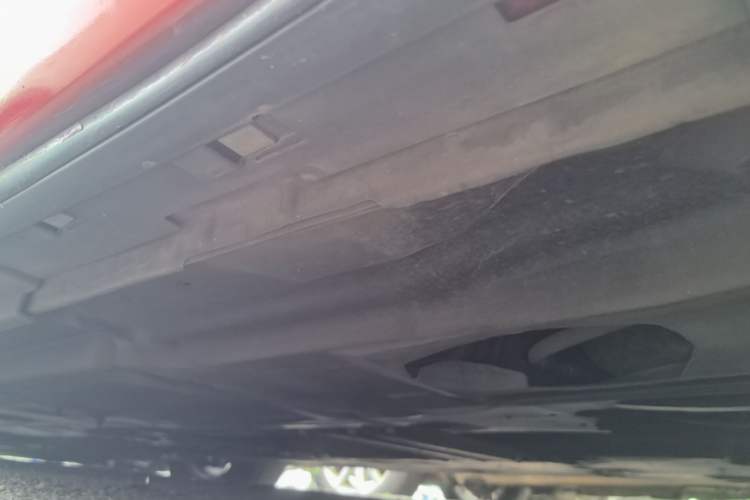 Used Mazda 3 Axela 2014 Hatchback 1.5L Automatic Luxury Model Left Side Sill