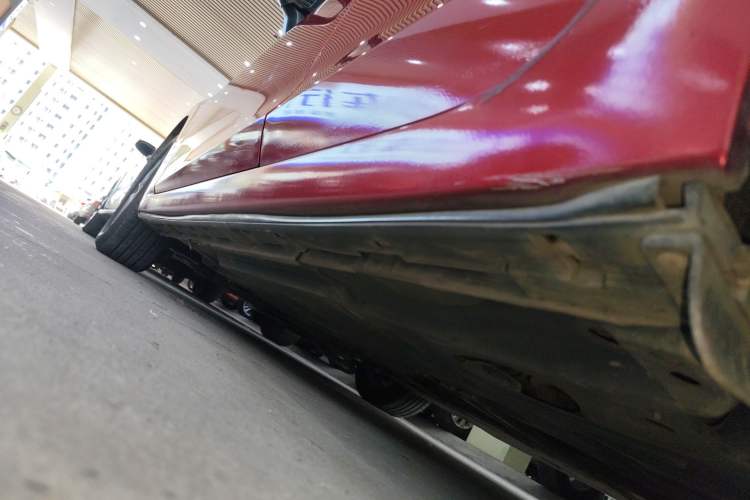 Used Mazda 3 Axela 2014 Sedan 1.5L Automatic Comfort Model Left Side Sill