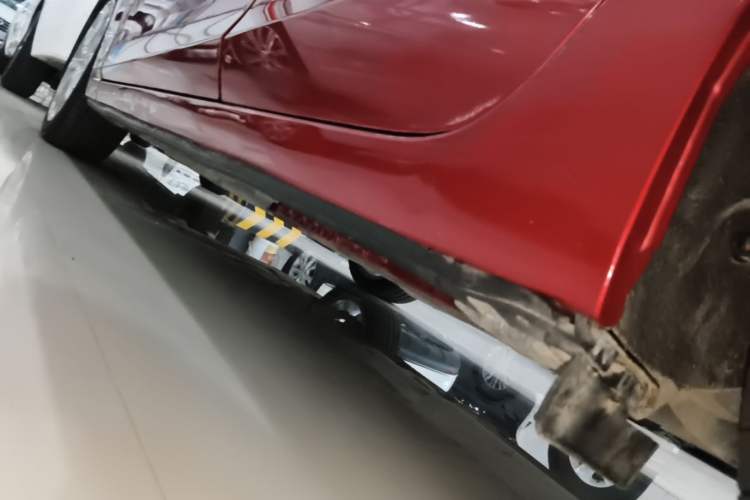 Used Mazda 3 Axela 2014 Sedan 2.0L Automatic Sport Model Left Side Sill