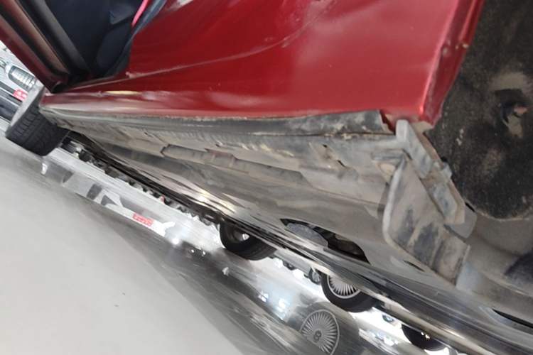 Used Mazda 3 Axela 2014 Sedan 2.0L Automatic Sport Model Left Side Sill
