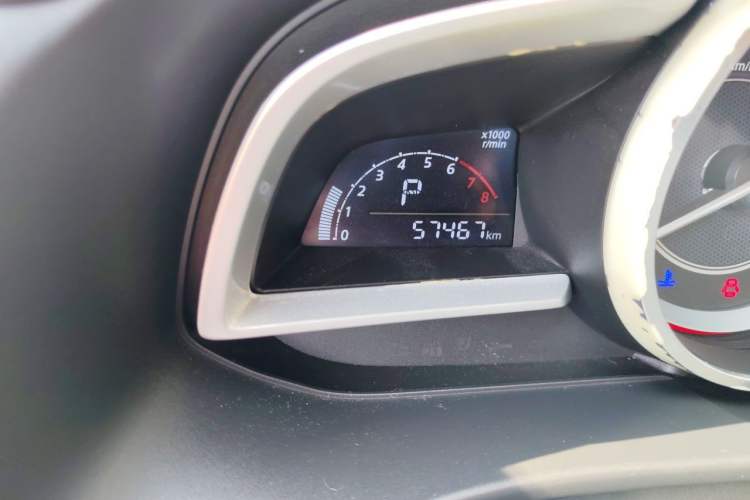 Used Mazda 3 Axela 2014 Sedan 1.5L Automatic Comfort Model Odometer Close Up