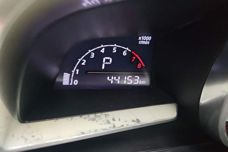 Used Mazda 3 Axela 2014 Sedan 2.0L Automatic Sport Model Odometer Close Up