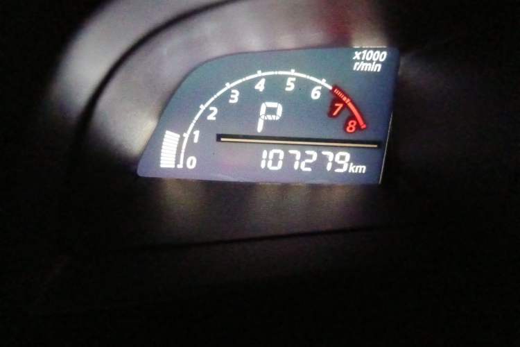 Used Mazda 3 Axela 2014 Sedan 2.0L Automatic Sport Model Odometer Close Up