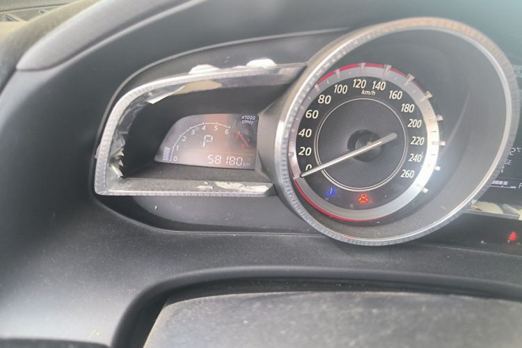 Used Mazda 3 Axela 2014 Sedan 1.5L Automatic Luxury Model Odometer Close Up