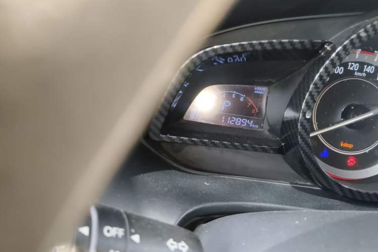 Used Mazda 3 Axela 2014 Hatchback 1.5L Automatic Luxury Model Odometer Close Up