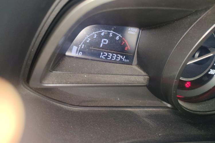 Used Mazda 3 Axela 2014 Sedan 2.0L Automatic Sport Model Odometer Close Up
