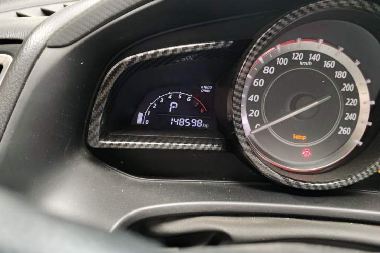 Used Mazda 3 Axela 2014 Sedan 1.5L Automatic Luxury Model Odometer Close Up