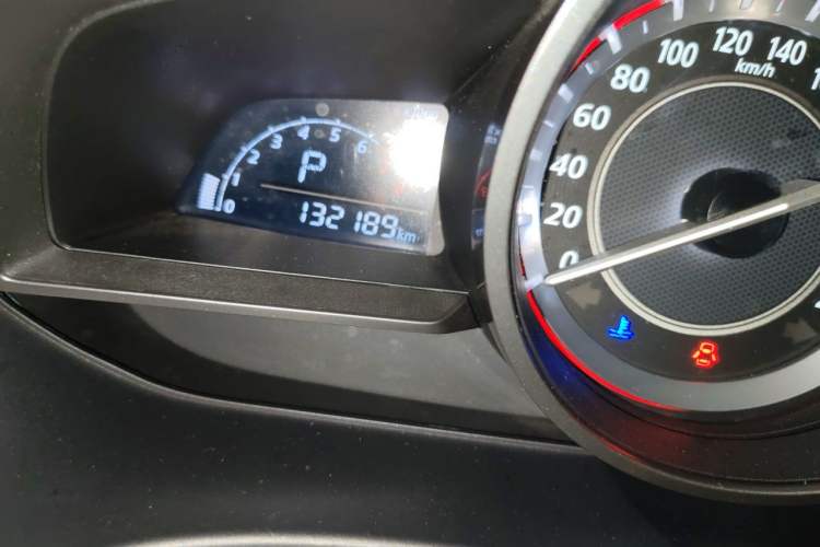 Used Mazda 3 Axela 2014 Sedan 2.0L Automatic Sport Model Odometer Close Up