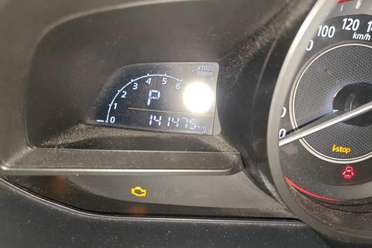 Used Mazda 3 Axela 2014 Sedan 1.5L Automatic Luxury Model Odometer Close Up