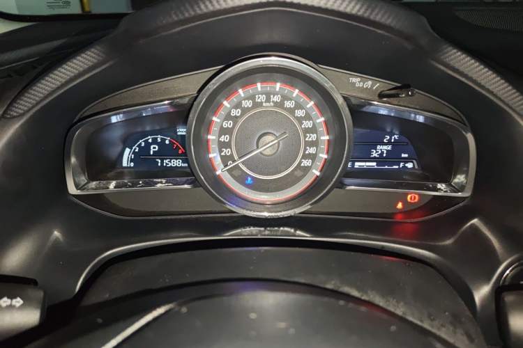 Used Mazda 3 Axela 2014 Sedan 1.5L Automatic Luxury Model Odometer Close Up