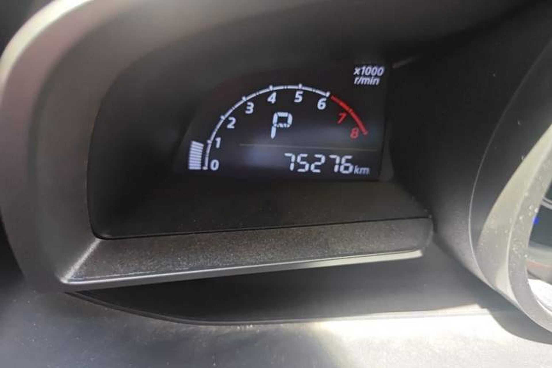 Used Mazda 3 Axela 2014 Sedan 1.5L Automatic Luxury Model Odometer Close Up