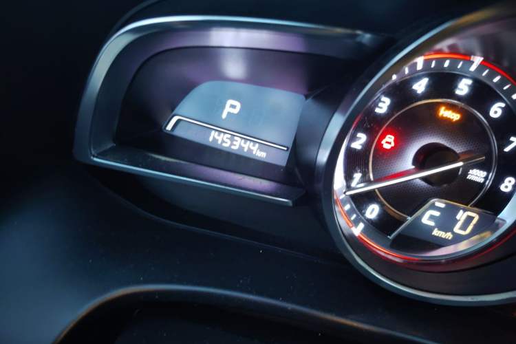 Used Mazda 3 Axela 2014 Sedan 2.0L Automatic Flagship Model Odometer Close Up