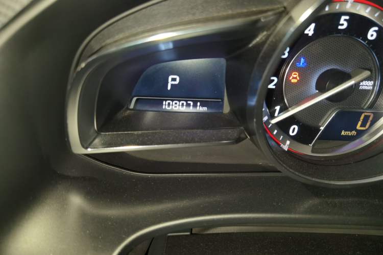 Used Mazda 3 Axela 2014 Hatchback 2.0L Automatic Flagship Model Odometer Close Up